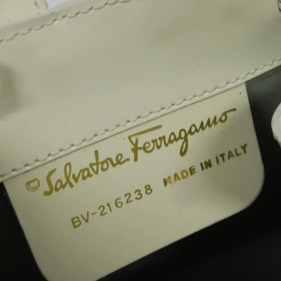 Salvatore Ferragamo Gancini Backpack Patent leather White Auth BA5435 main image 5